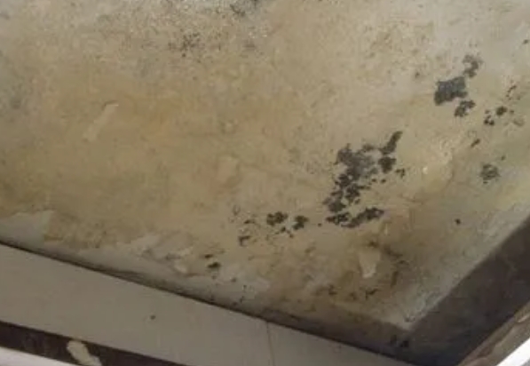 商水阳台漏水维修公司分享下商水卫生间渗水维修需要注意哪些问题。